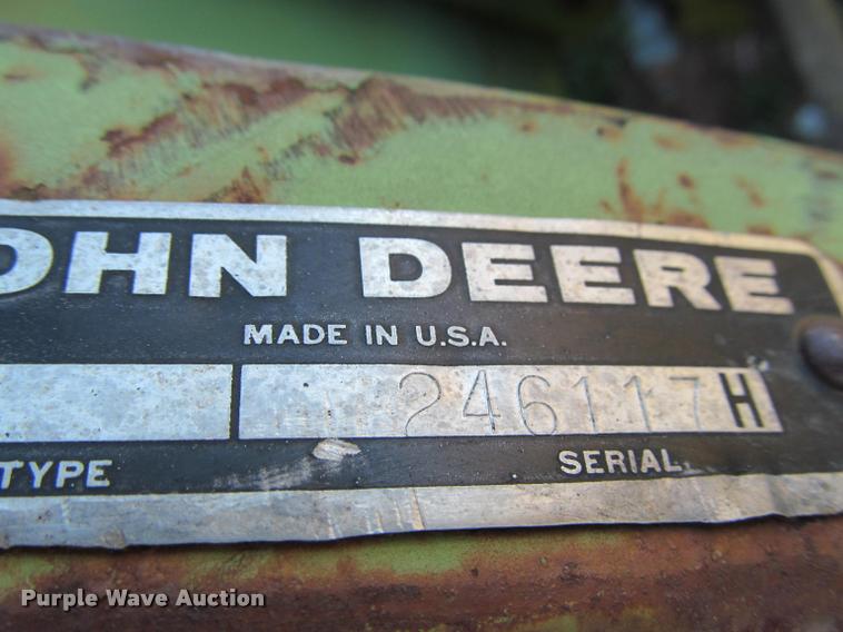 image for item DT9645 John Deere 653 row crop head