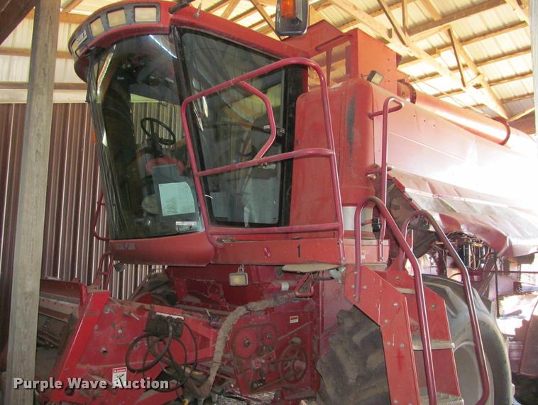 image for item DT9648 Case IH 2188 combine
