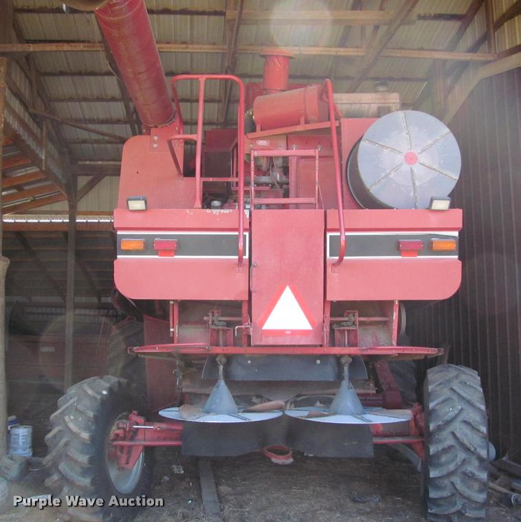 image for item DT9648 Case IH 2188 combine