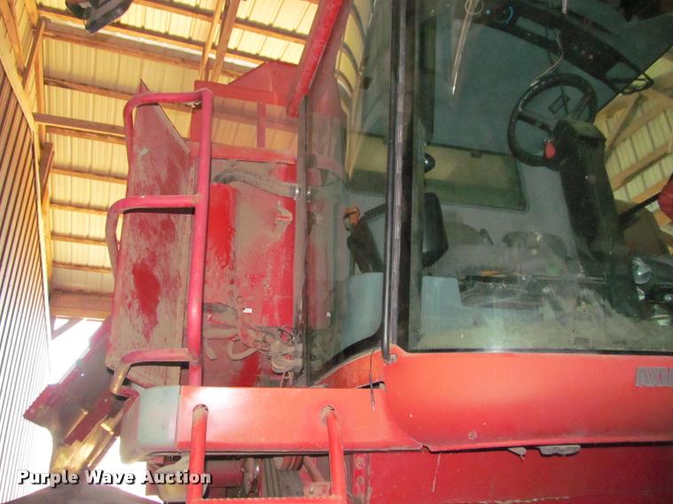 image for item DT9648 Case IH 2188 combine
