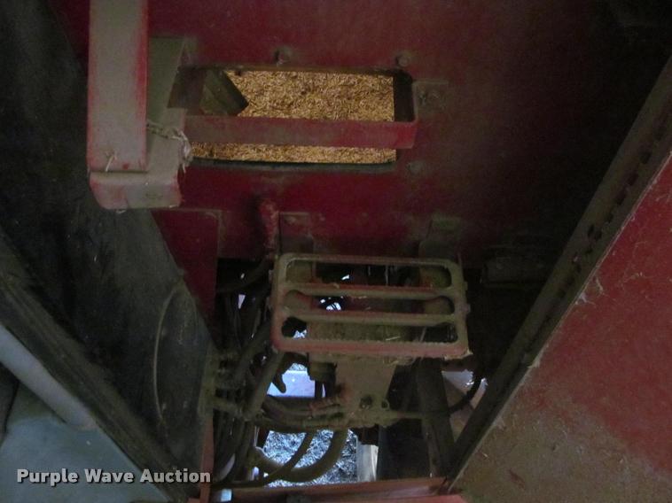 image for item DT9648 Case IH 2188 combine