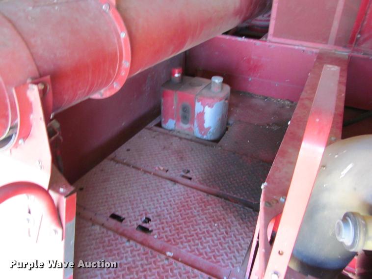 image for item DT9648 Case IH 2188 combine