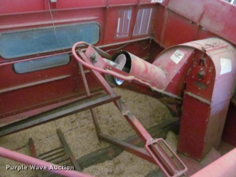 image for item DT9648 Case IH 2188 combine