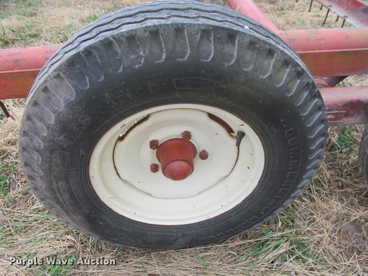 image for item DT9655 Donahue implement trailer