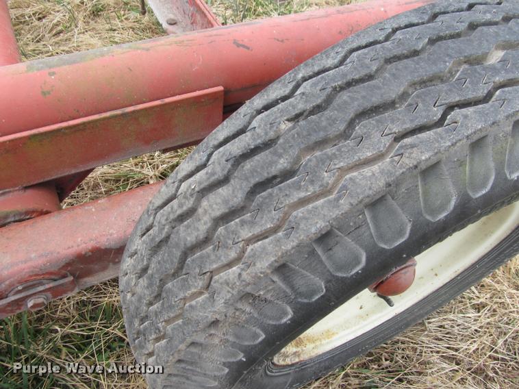 image for item DT9655 Donahue implement trailer