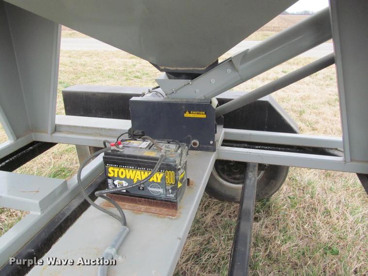 image for item DT9656 2004 CrustBuster 160ST seed tender