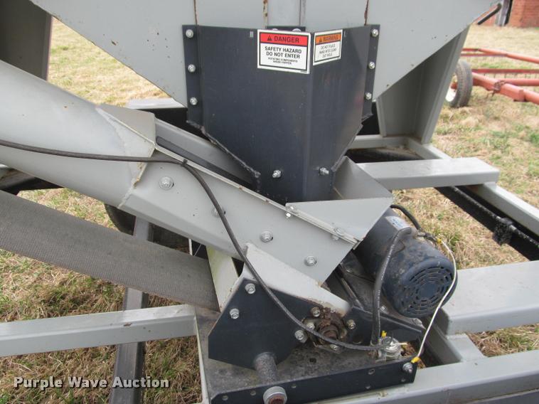 image for item DT9656 2004 CrustBuster 160ST seed tender