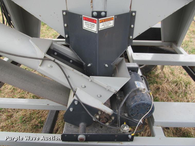 image for item DT9656 2004 CrustBuster 160ST seed tender