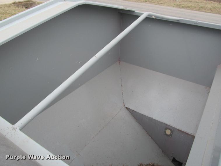 image for item DT9656 2004 CrustBuster 160ST seed tender