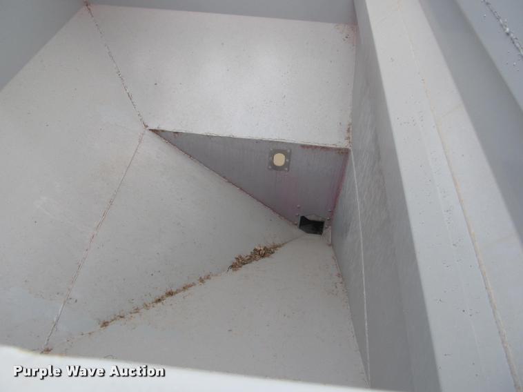 image for item DT9656 2004 CrustBuster 160ST seed tender