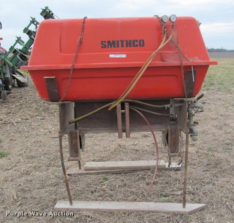 image for item DT9658 Smithco fertilizer tank