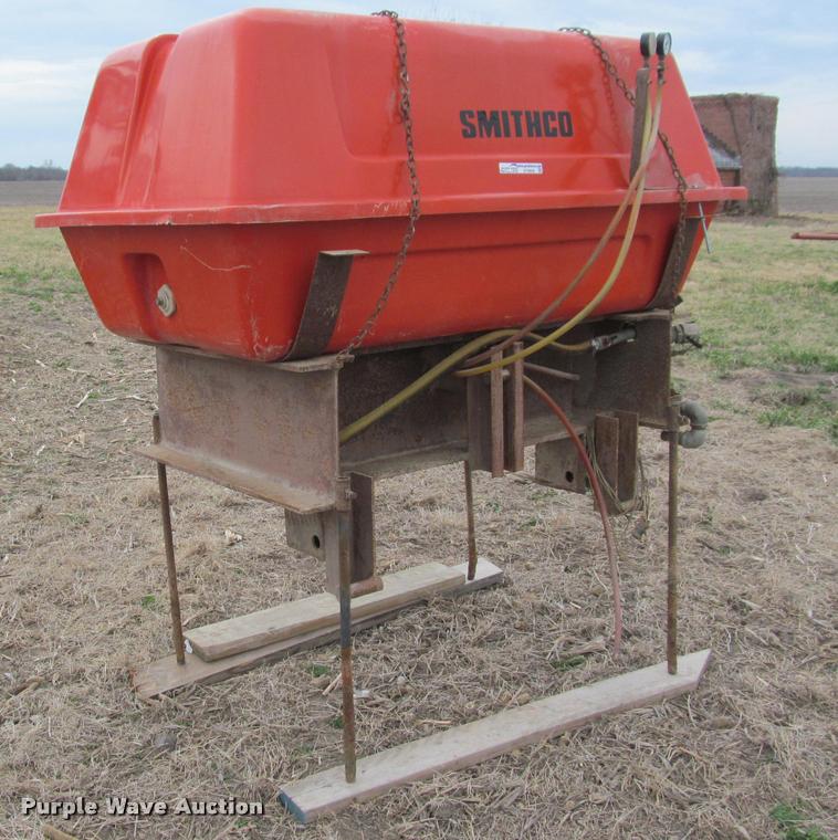 image for item DT9658 Smithco fertilizer tank