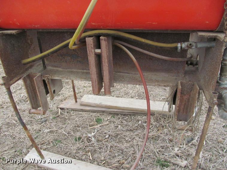 image for item DT9658 Smithco fertilizer tank