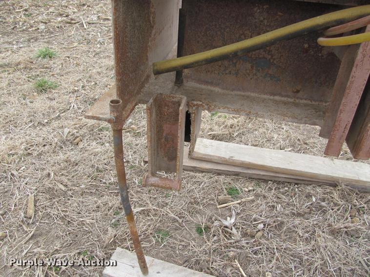 image for item DT9658 Smithco fertilizer tank