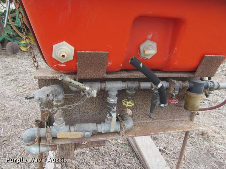 image for item DT9658 Smithco fertilizer tank