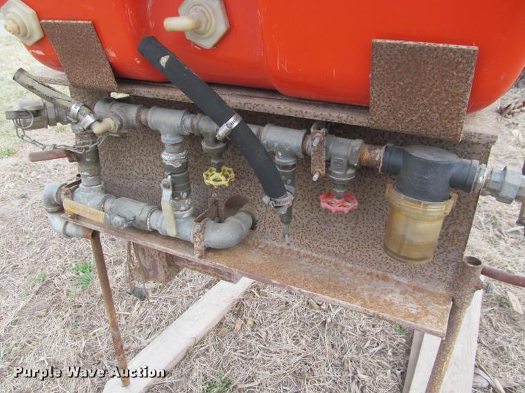 image for item DT9658 Smithco fertilizer tank