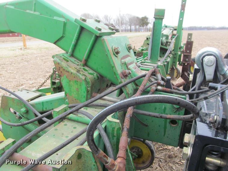 image for item DT9659 John Deere 855 cultivator