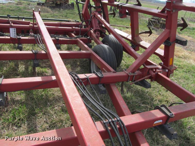 image for item DT9681 Case IH 4300 field cultivator