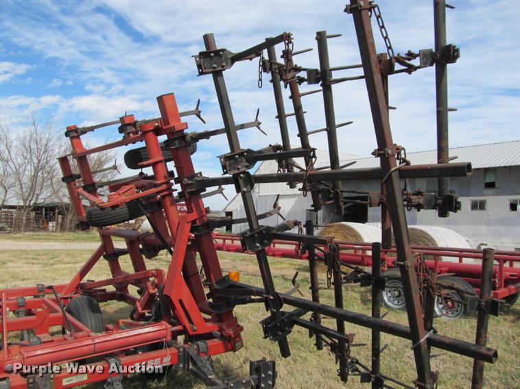 image for item DT9681 Case IH 4300 field cultivator