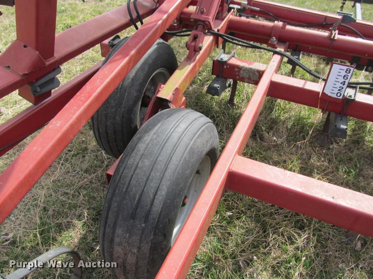 image for item DT9681 Case IH 4300 field cultivator