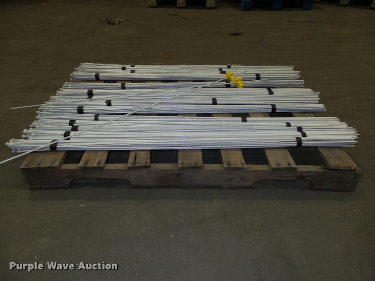 image for item F1576 Approximately 350 50"L hi-carbon spring steel electric fence posts