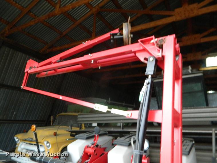 image for item K2701 2013 Massey-Ferguson White 8200 no-till planter