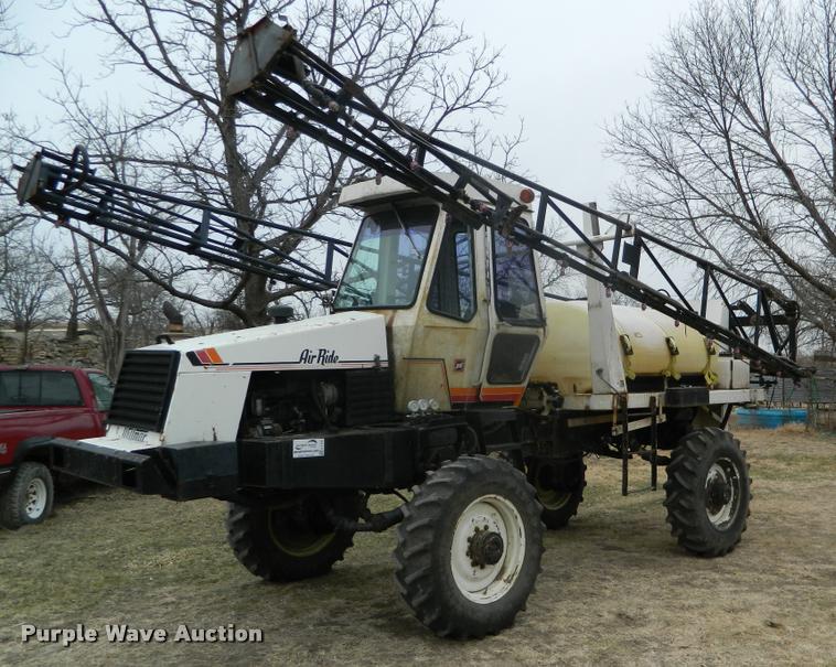 image for item K2702 1991 Wilmar self-propelled sprayer