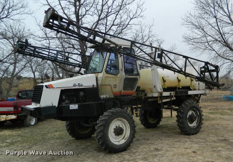 image for item K2702 1991 Wilmar self-propelled sprayer