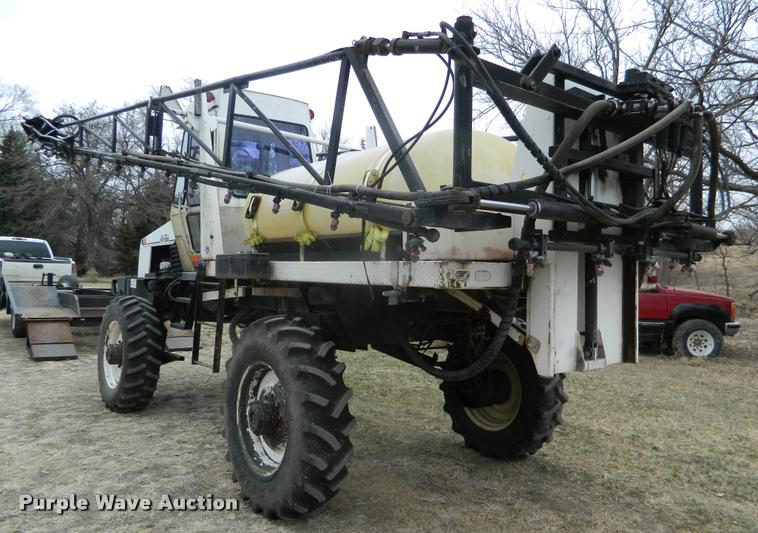 image for item K2702 1991 Wilmar self-propelled sprayer