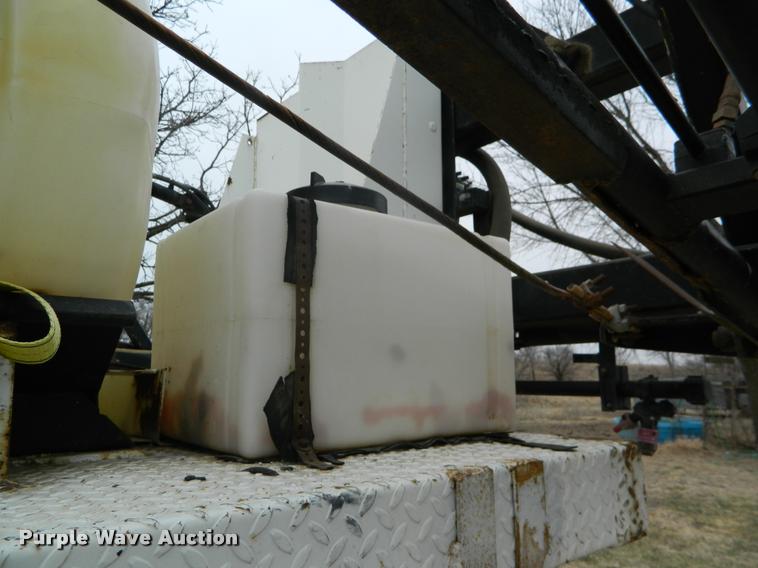 image for item K2702 1991 Wilmar self-propelled sprayer