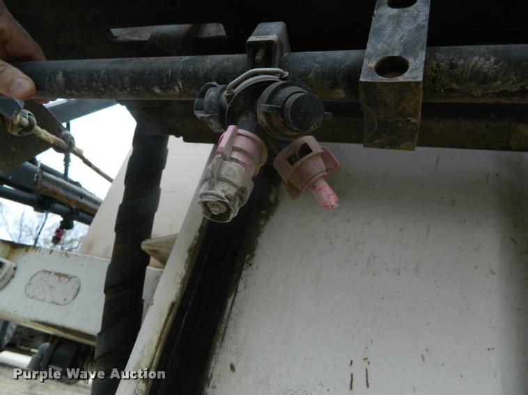 image for item K2702 1991 Wilmar self-propelled sprayer