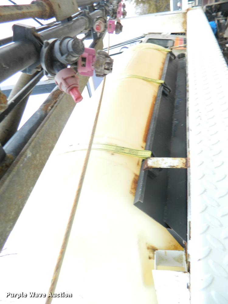 image for item K2702 1991 Wilmar self-propelled sprayer