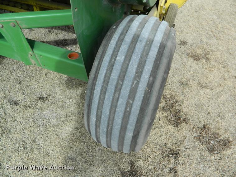 image for item K2717 John Deere 346 small square baler