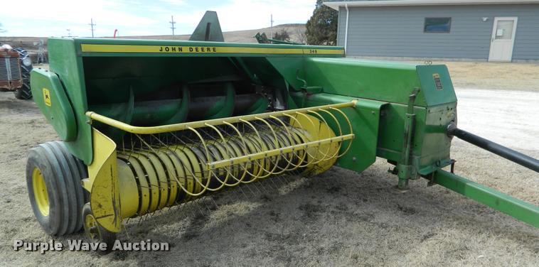 image for item K2717 John Deere 346 small square baler
