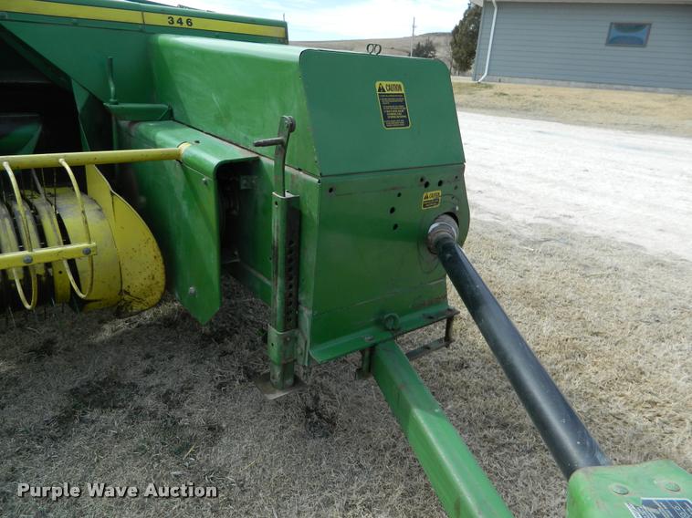image for item K2717 John Deere 346 small square baler