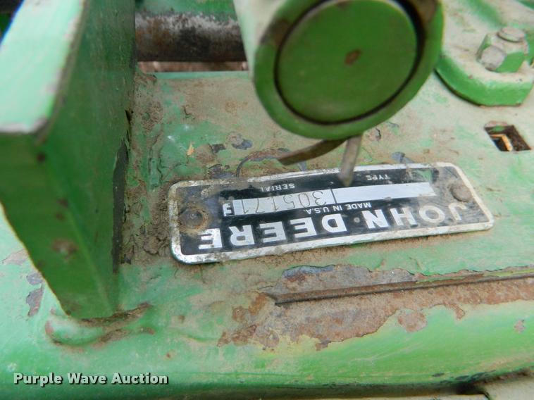 image for item K2717 John Deere 346 small square baler