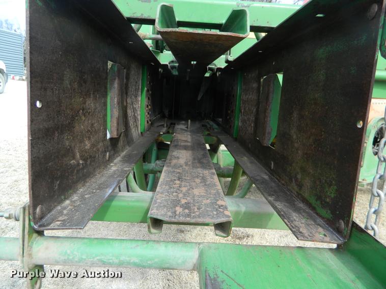 image for item K2717 John Deere 346 small square baler