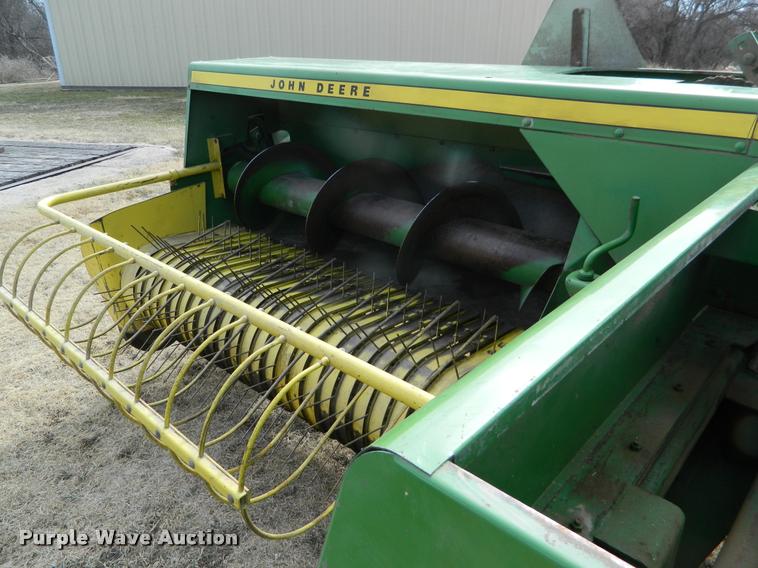 image for item K2717 John Deere 346 small square baler