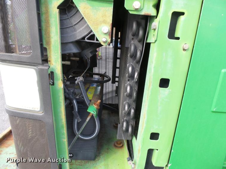 image for item K3326 2001 John Deere 6410 tractor