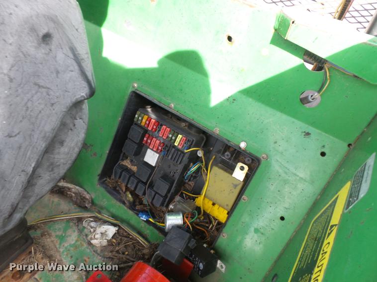 image for item K3326 2001 John Deere 6410 tractor