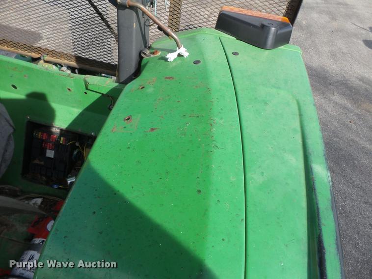 image for item K3326 2001 John Deere 6410 tractor