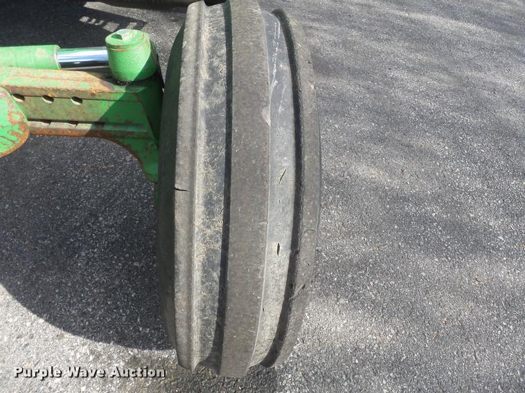 image for item K3327 2003 John Deere 6420 tractor