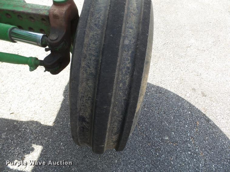 image for item K3327 2003 John Deere 6420 tractor