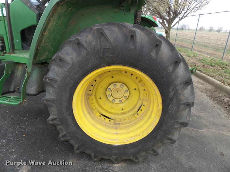 image for item K3328 2001 John Deere 6410 tractor