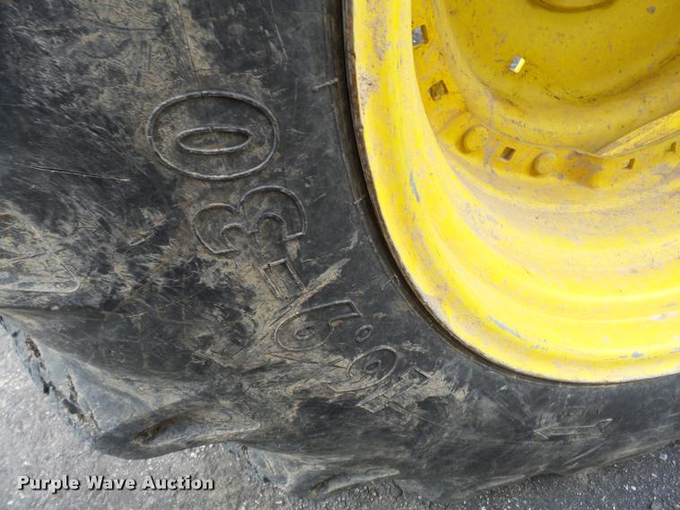 image for item K3328 2001 John Deere 6410 tractor