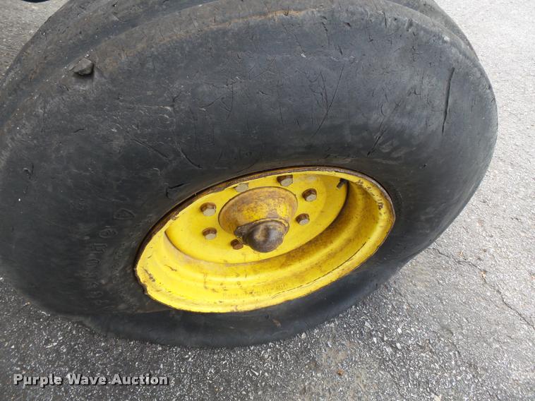 image for item K3328 2001 John Deere 6410 tractor