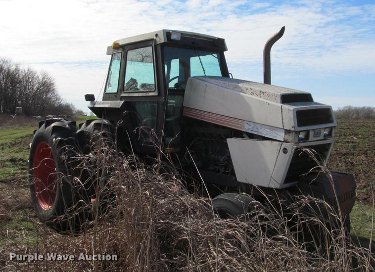 image for item K4981 1983 Case 2394 tractor