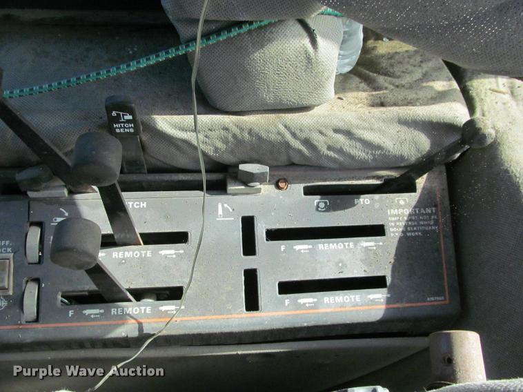 image for item K4981 1983 Case 2394 tractor