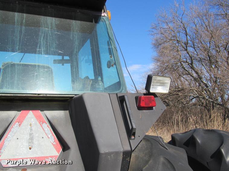 image for item K4981 1983 Case 2394 tractor