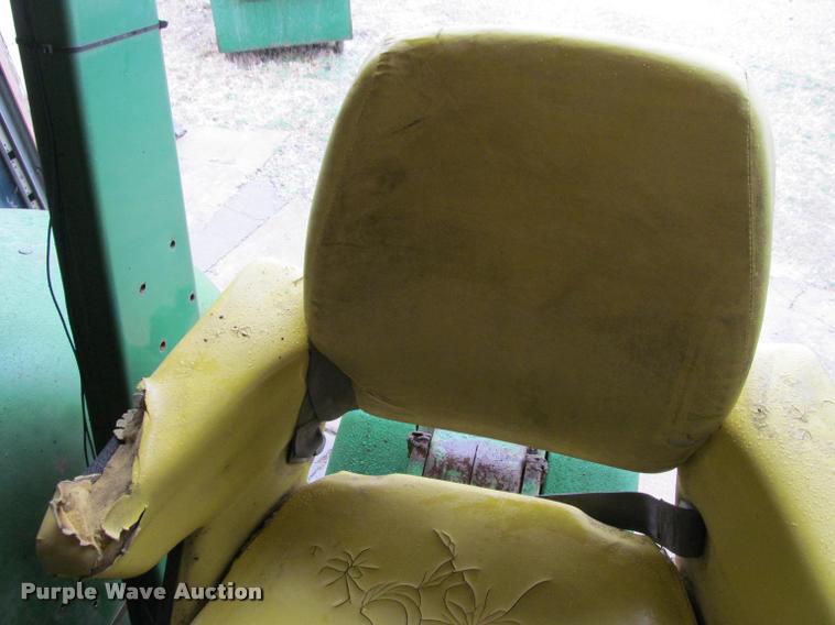 image for item K4991 1965 John Deere 4010 tractor